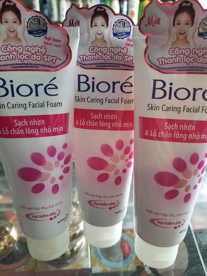 Sữa rửa mặt biore trắng da giảm nhờn 100g
