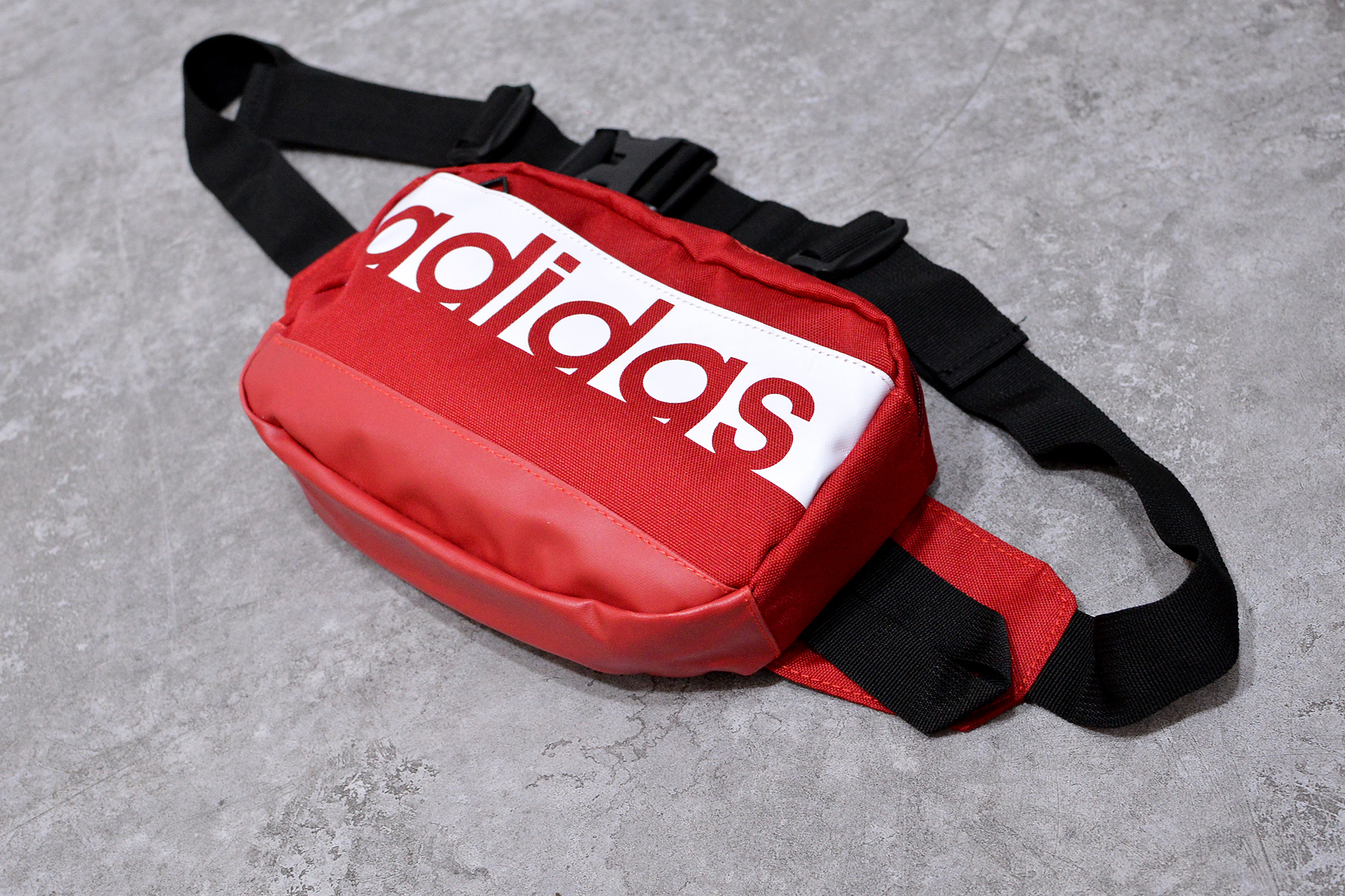 [HCM]Túi bao tử Ads Linear Performance- Hình thật