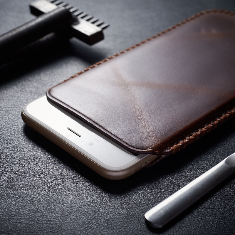 Bao Da Rút Ionecase Iphone 6 plus / 7 plus / 8 plus Luxury Handmade Da Bò Thật