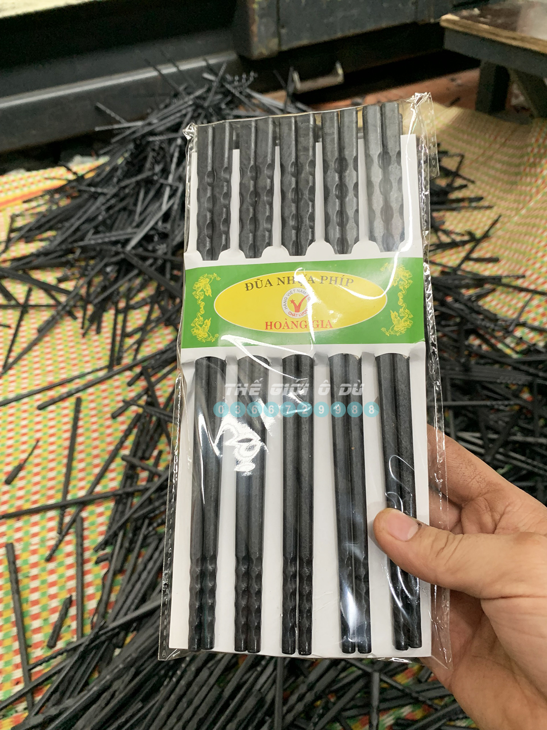 10 đôi đũa nhựa phíp đen cao cấp