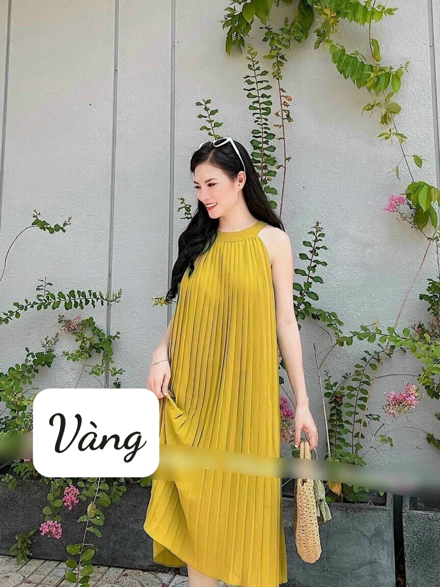 Đầm suông xếp ly cổ yếm + ảnh thât