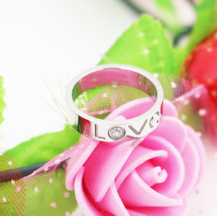 Nhẫn Love Titan Ko Đen TT 0296