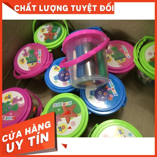Đất nặn xô to 12 màu