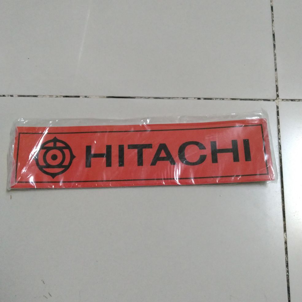 tem đuôi thương hiệu Hitachi