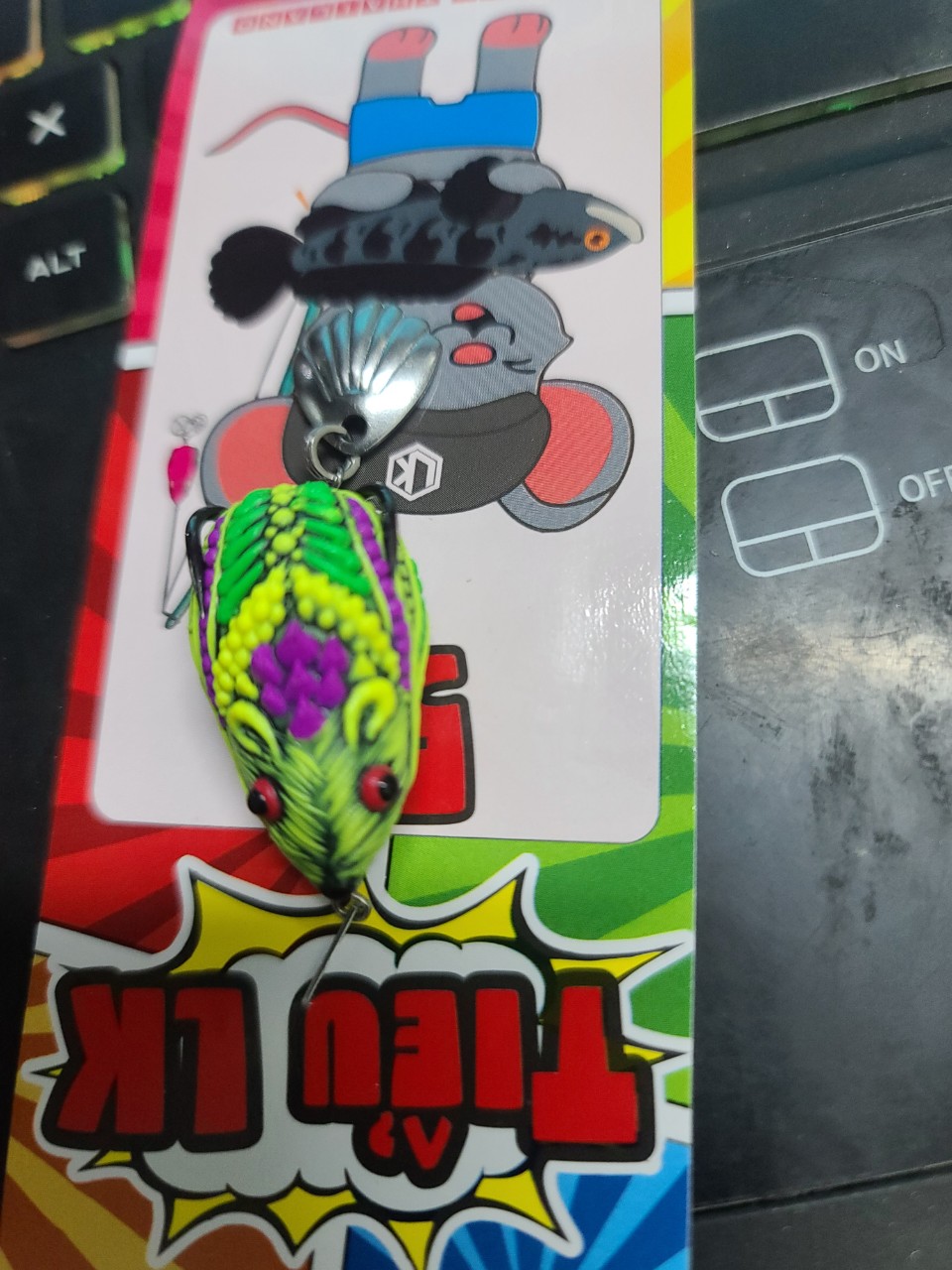Chuột câu lure tiểu lk hoà chuyên size bú bình nặng 5g dài 3cm action nổi . có 5 màu .