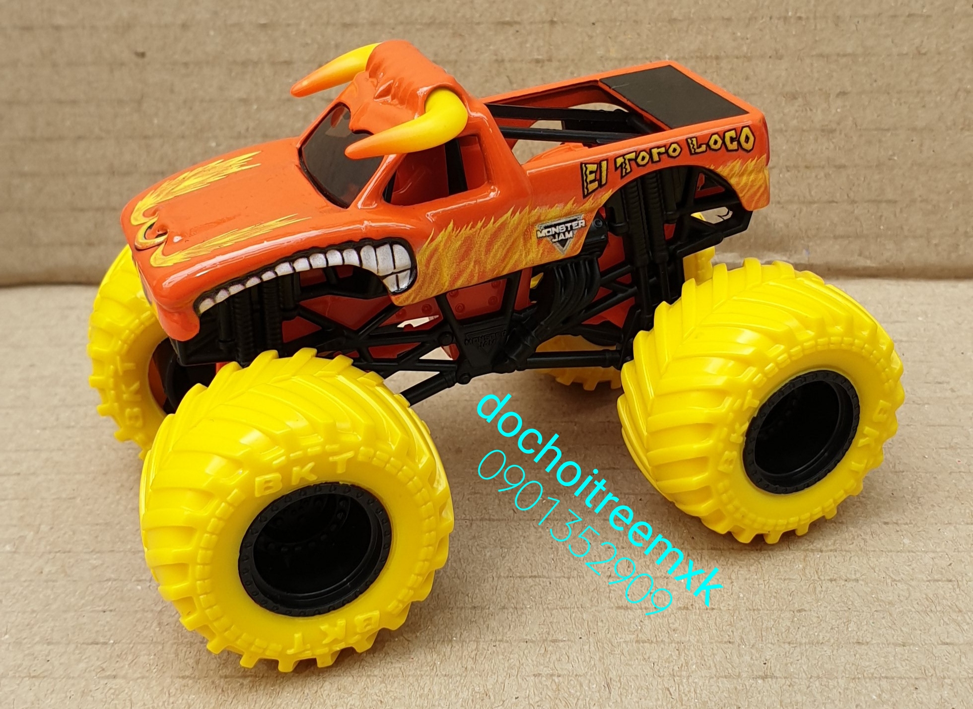[HCM]Set xe Monter Jam màu cam cho bé hàng Spin Master Canada (Monter Jam Creatures)