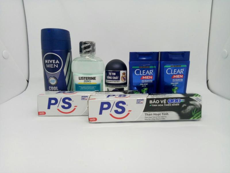 Trọn bộ 7 món : 1Chai Xịt khử mùi Nivea + 1Chai Lăn khử mùi Nivea + 1Nước súc miệng Listerine + 2Chai dầu gội Clear Men bạc hà + Tặng 2 tuýt kem đánh răng PS & 1 túi đựng mỹ phẩm