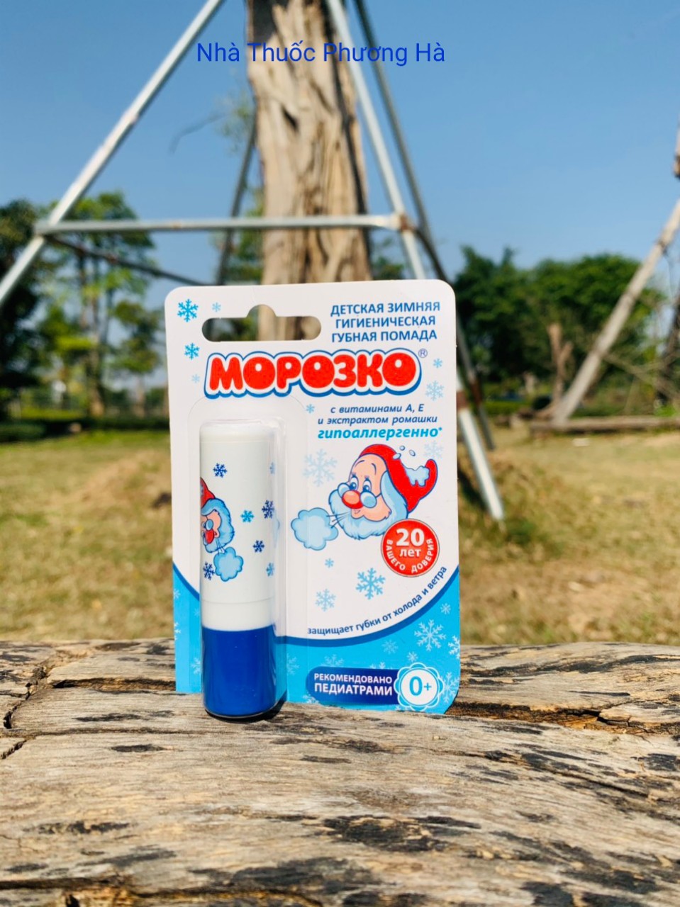 Son dưỡng môi Ông già tuyết không màu chống nẻ an toàn cho bé