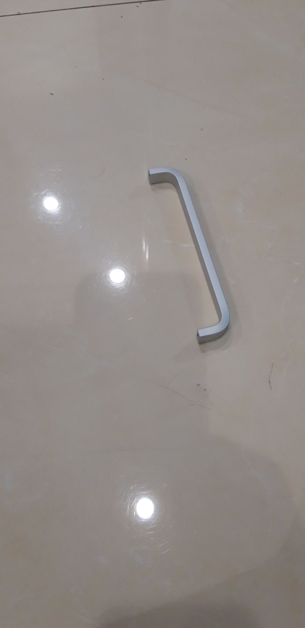 Tay nắm  cửa tủ 128 mm