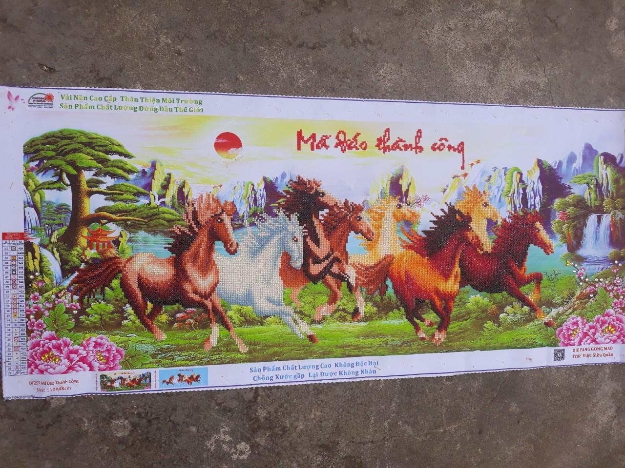 Tranh đính đá mã đáo thành công 110x48 cm (Thành phẩm chưa khung)