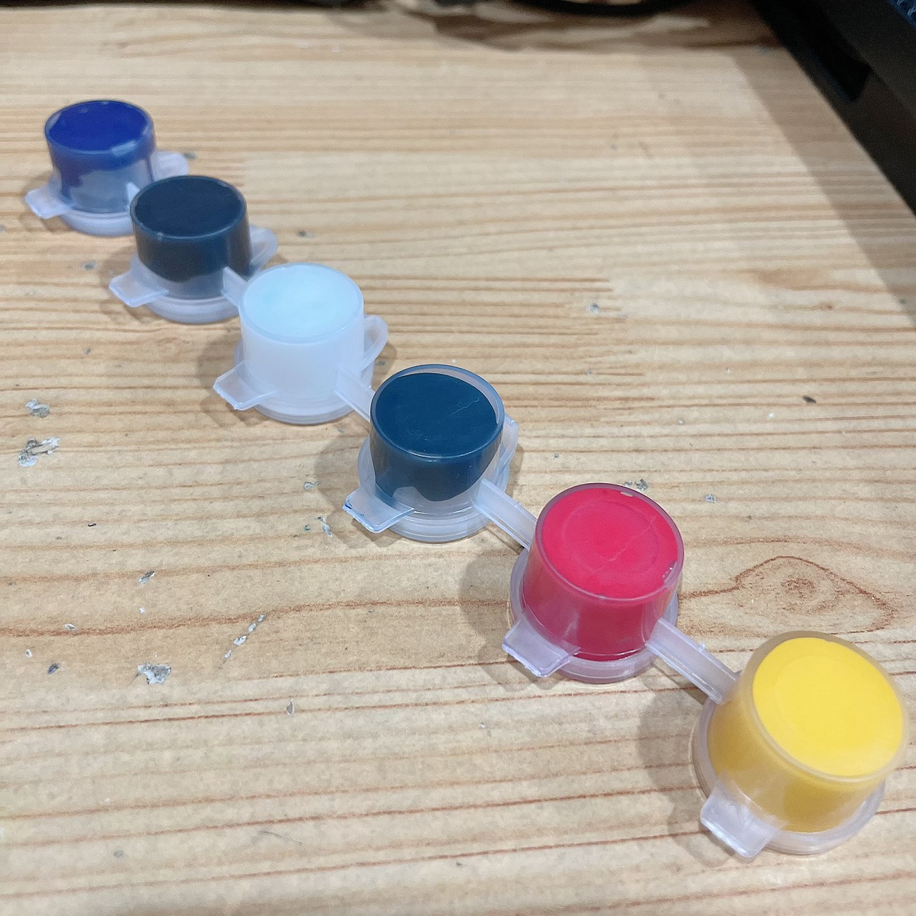Màu pha keo poly,epoxy,silicon[dây 6 màu]