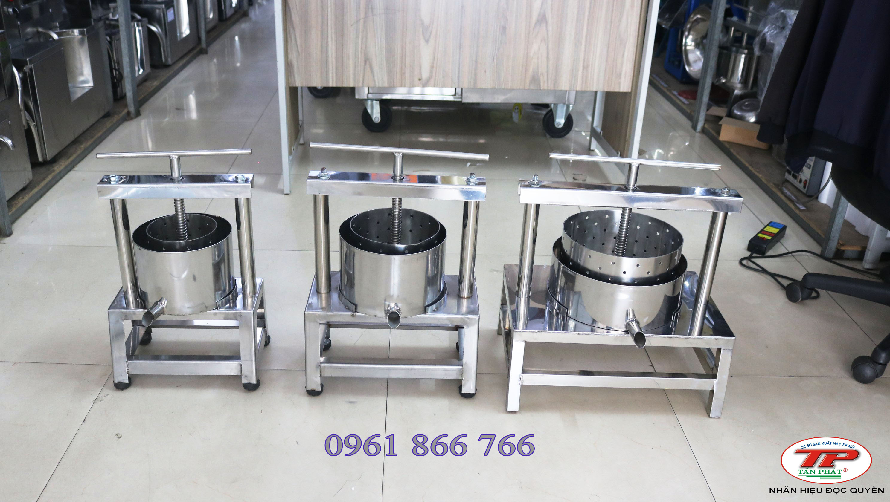 MÁY ÉP CỐT DỪA BẰNG TAY 25CM