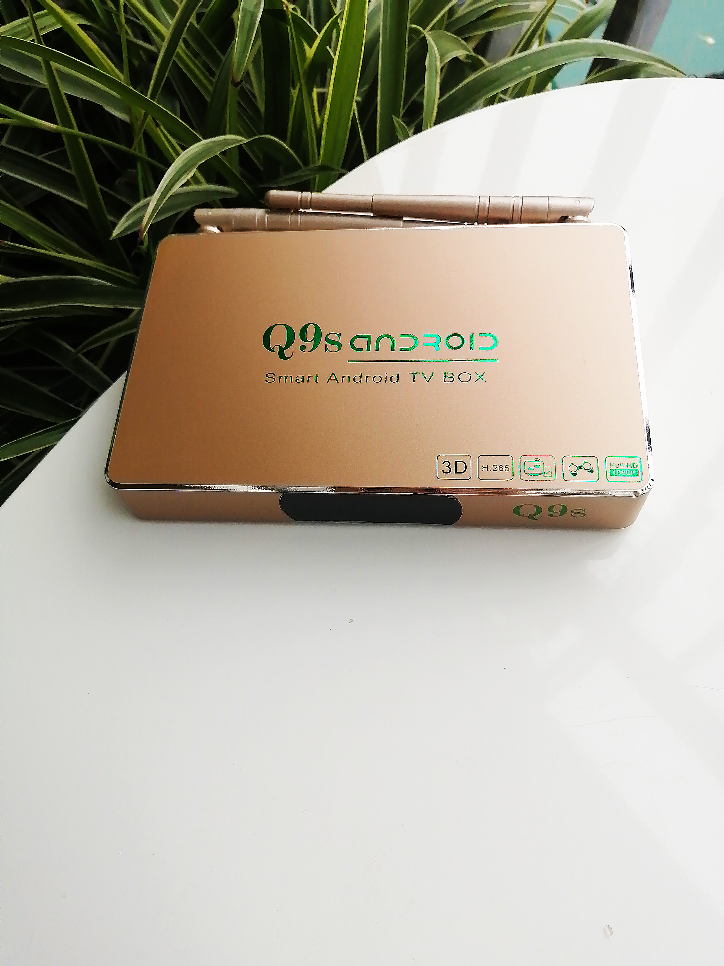Android tv box android 7.12 RK3229 RAM 2G thông minh box 4K HD new
