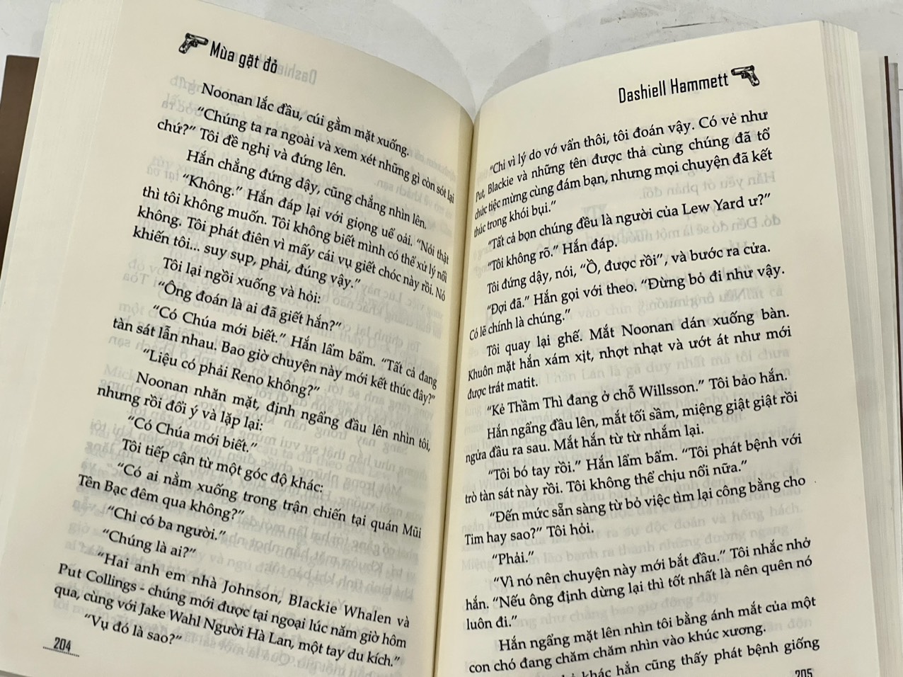 Sách Tiểu Thuyết Trinh Thám - Mùa Gặt Đỏ (Dashiell Hammett)