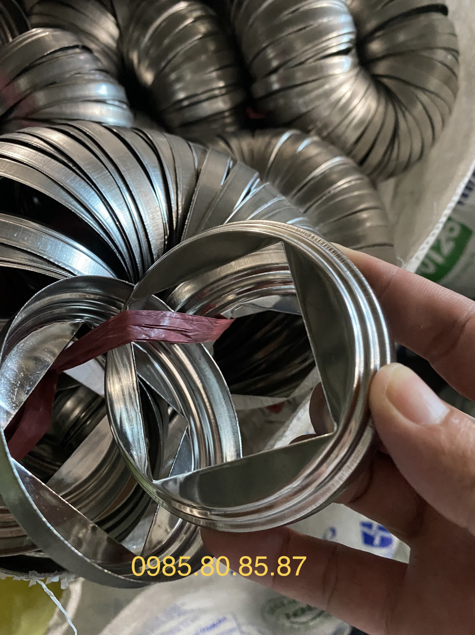 CHỤP ỐNG VUÔNG INOX 20X20MM (50 CÁI)