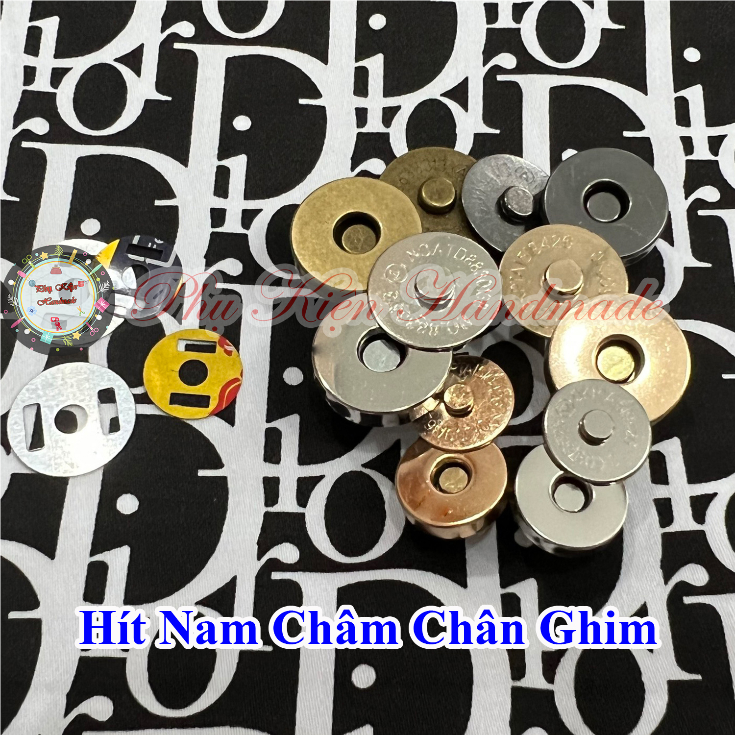 Nút hít nam châm sử dụng chân ghim