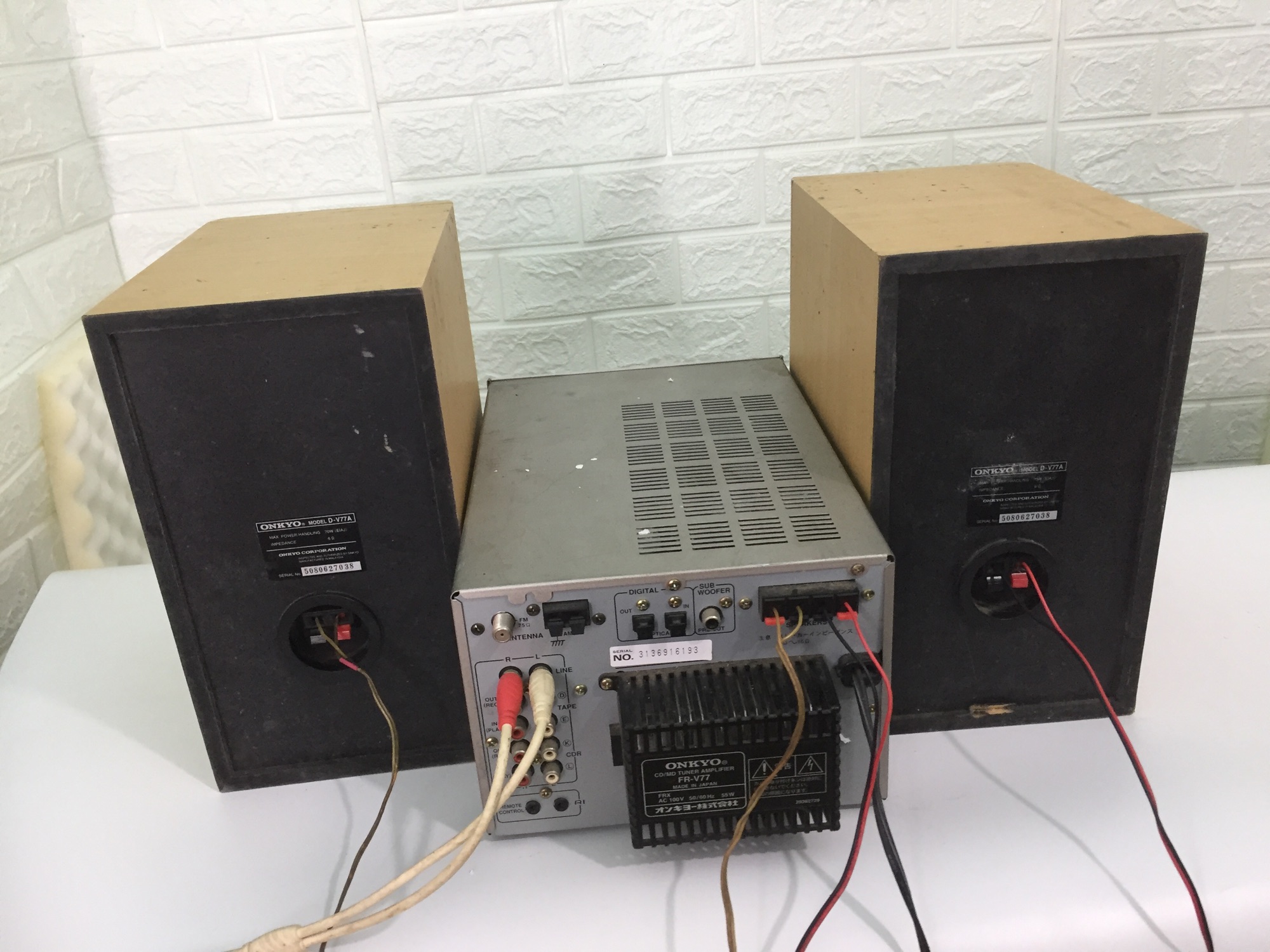 Onkyo V77 giải mã DAC