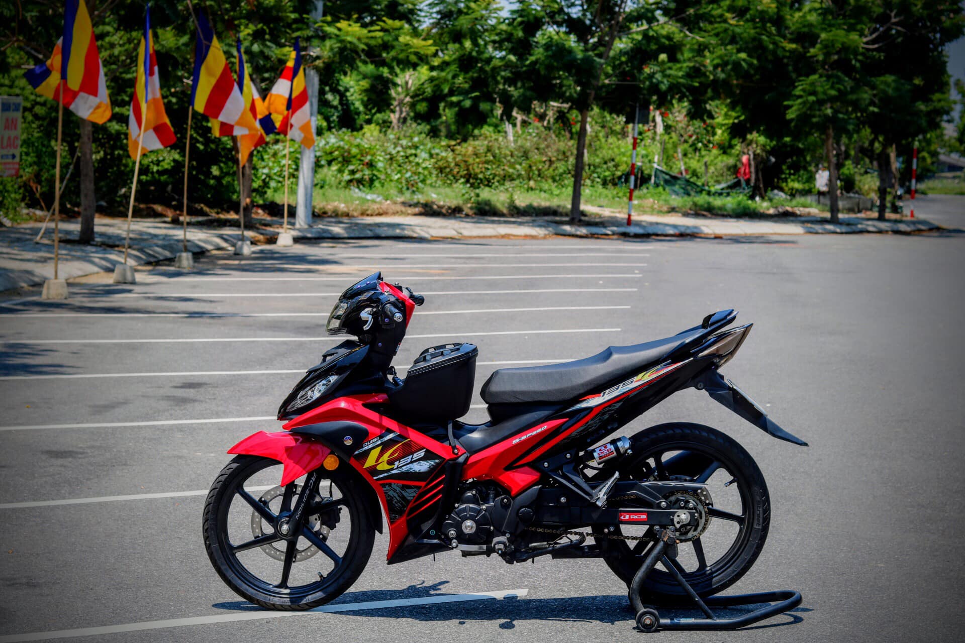 Tem rời dán xe exciter 135 mẫu lc đỏ đen vàng cực hot, hàng 3 lớp chất lượng cao