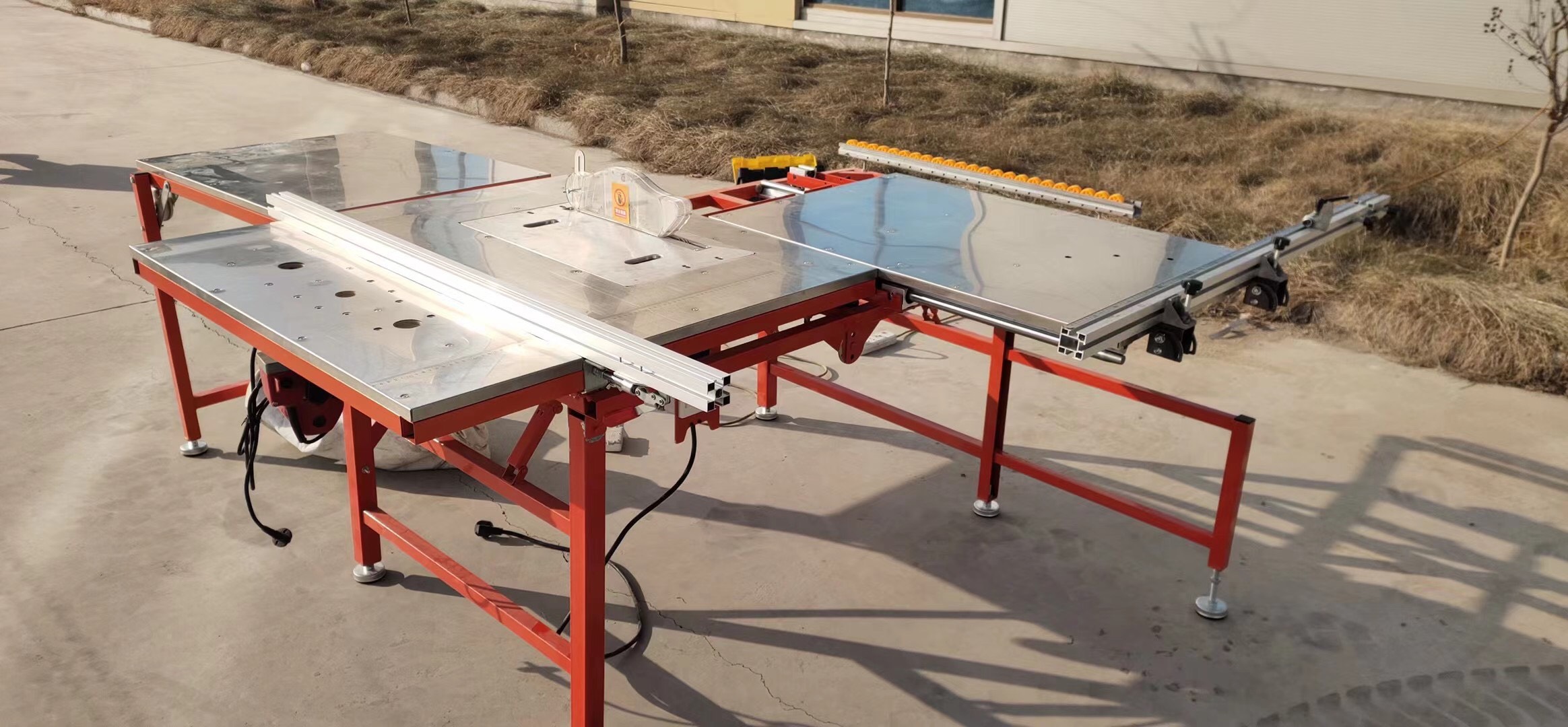 Máy cưa bàn trượt mini giá rẻ