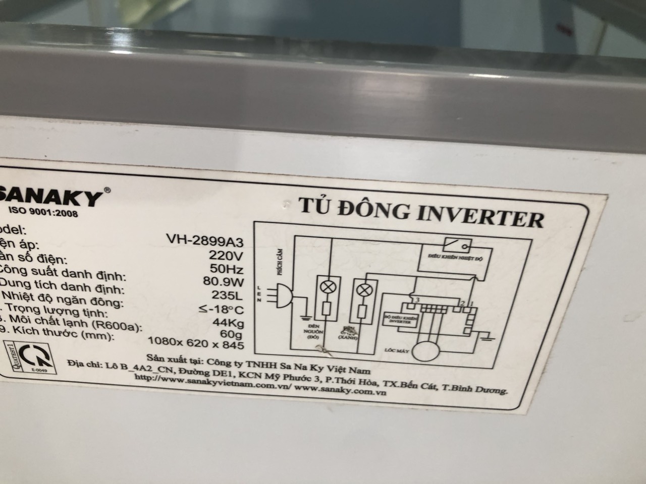 Tủ đông 1 ngăn VH 2899A3 280 235lit inverter LH 0769199696 để đặt hàng