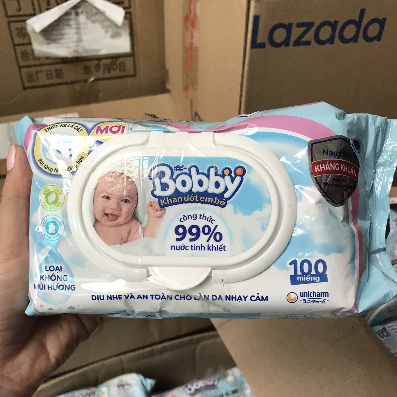 2 goi khan ướt boby