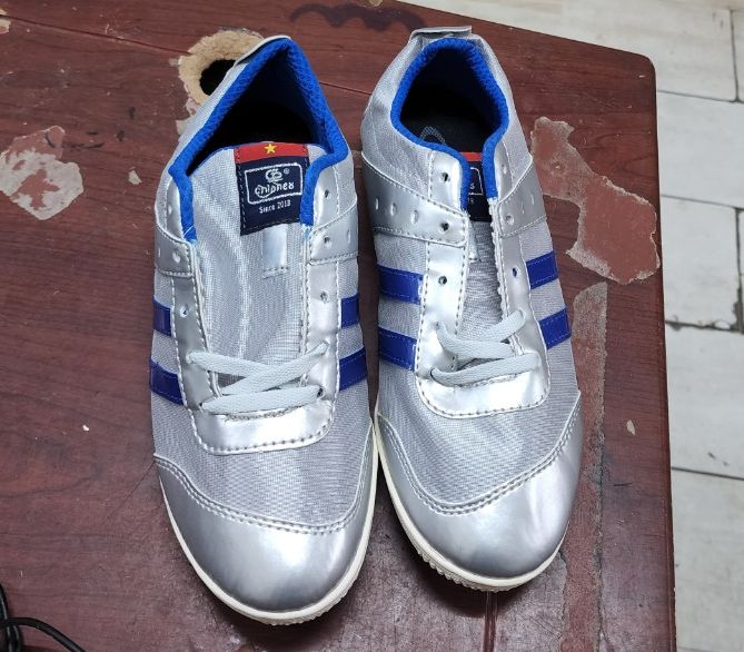 Giầy đá bóng vải Cp 004c siêu rẻ chi 89k