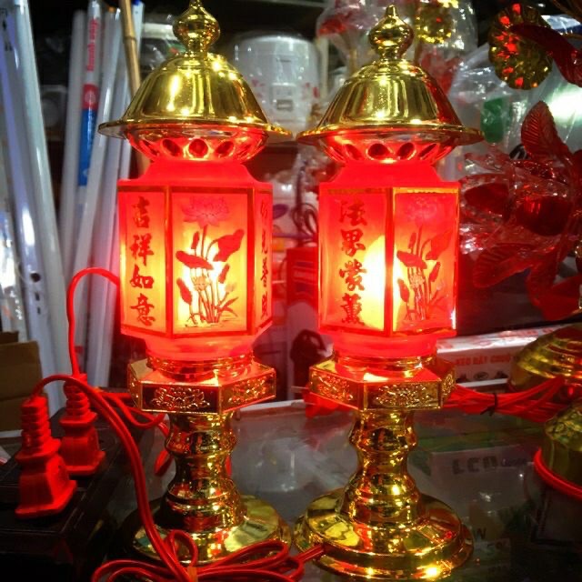 Đèn thờ lục giác 32 cm ( 1 đôi )