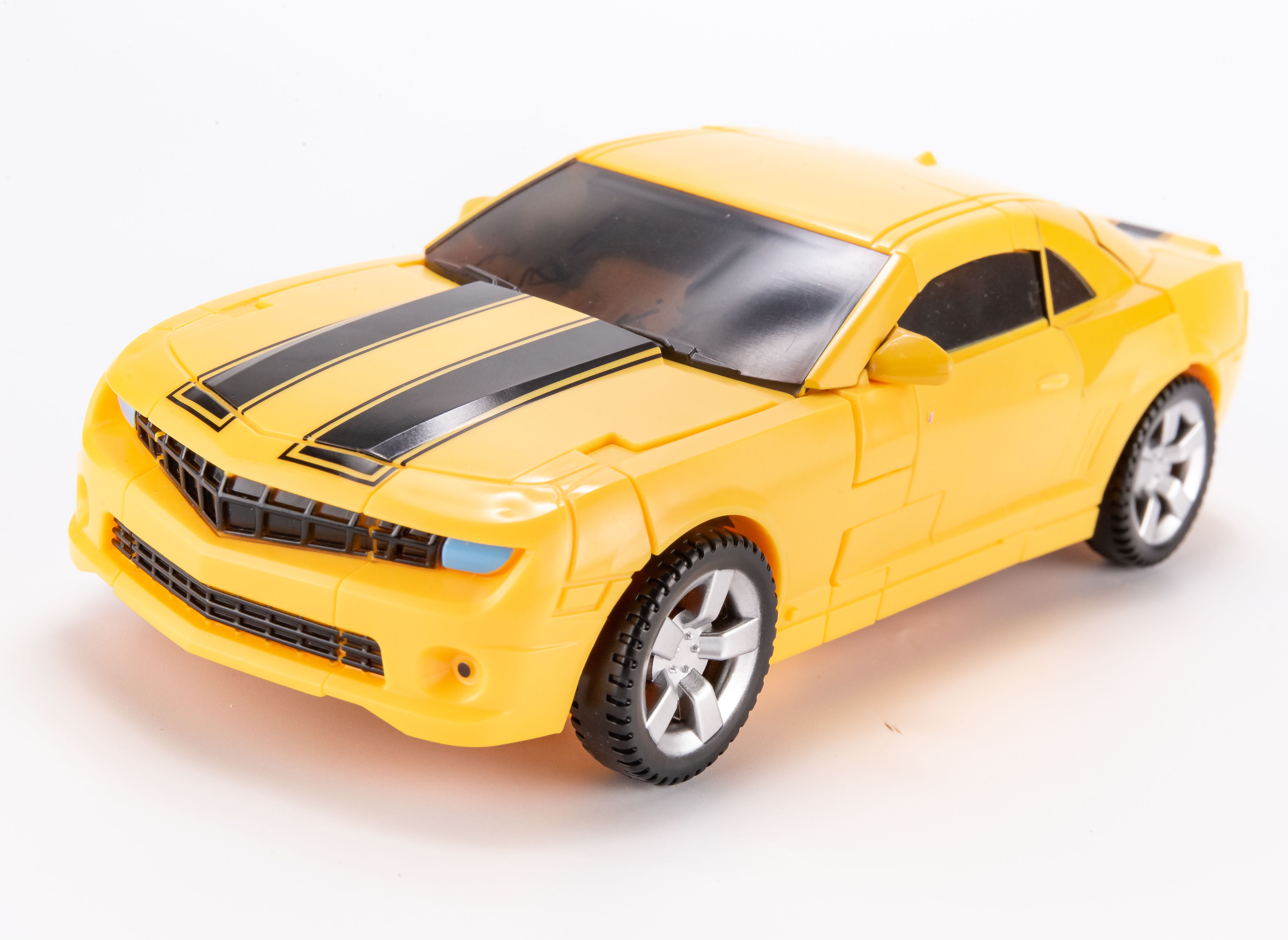 Mô hình robot Transformers Bumblebee YS-01C KO Oversized SS49, YS-03C KO Oversized SS57