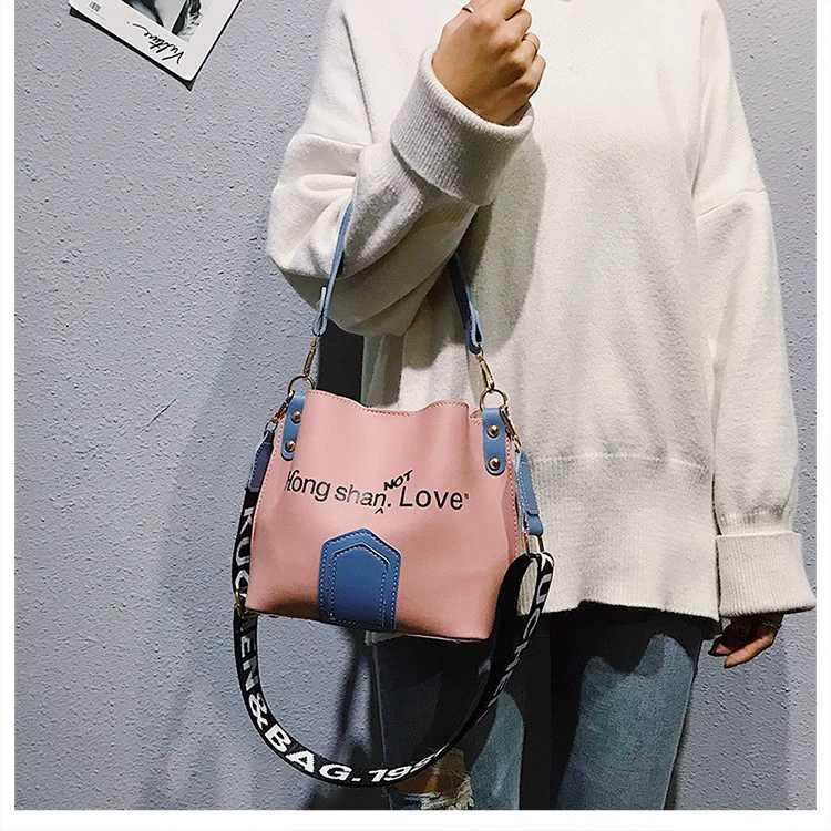 Túi Đeo Chéo Aafeina Not Love MI 222