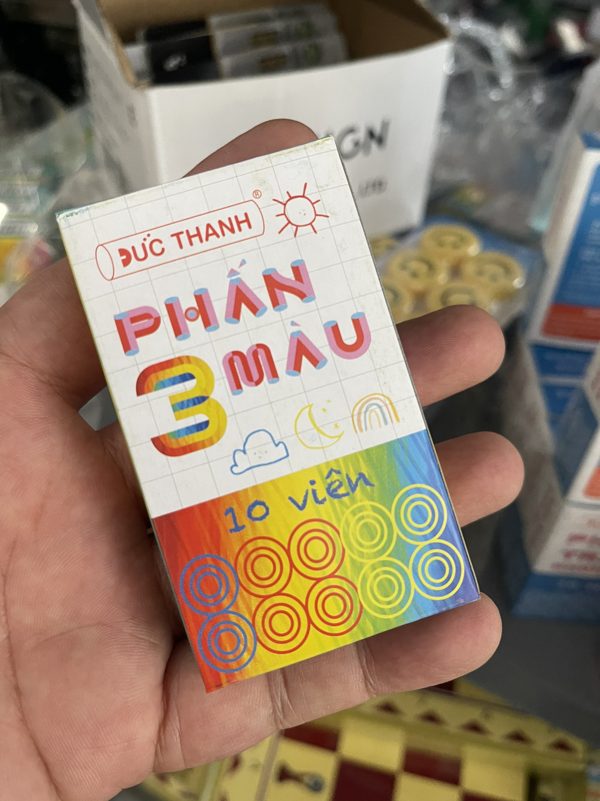 Hộp 10 viên Phấn 3 màu không bụi Đức Thanh