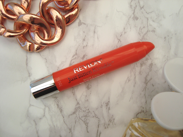 Bill Úc - Son bút chì Revlon Kiss Balm