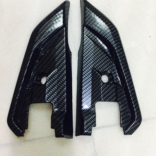 Ốp gác chân carbon cho xe sh 2017-2019
