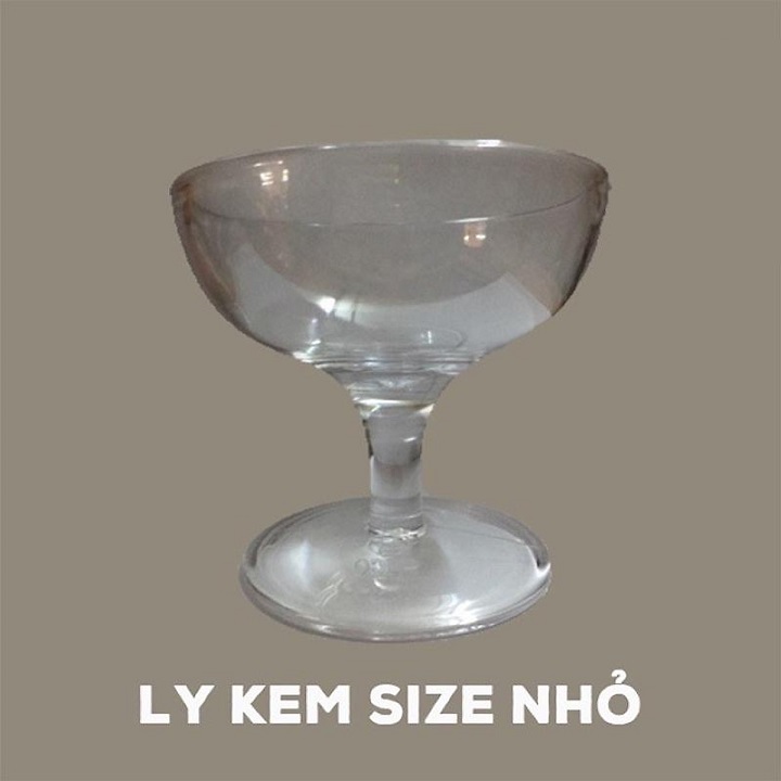 Premium Vietnamese transparent Meka plastic cup