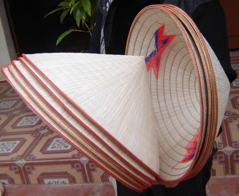 4 nón trắng đẹp