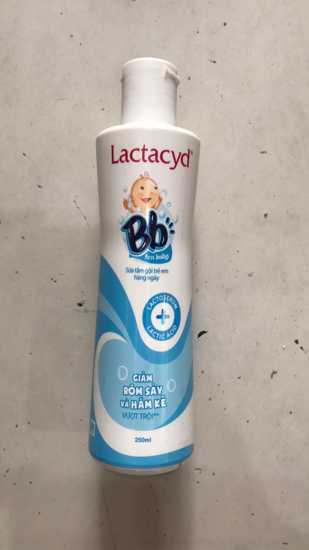 [HCM]Tắm rôm sảy LACTACYD BB 250ml