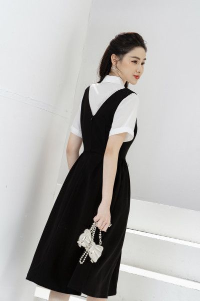 Váy yếm cổ V dáng A xoè TIINSTORE V0Y032