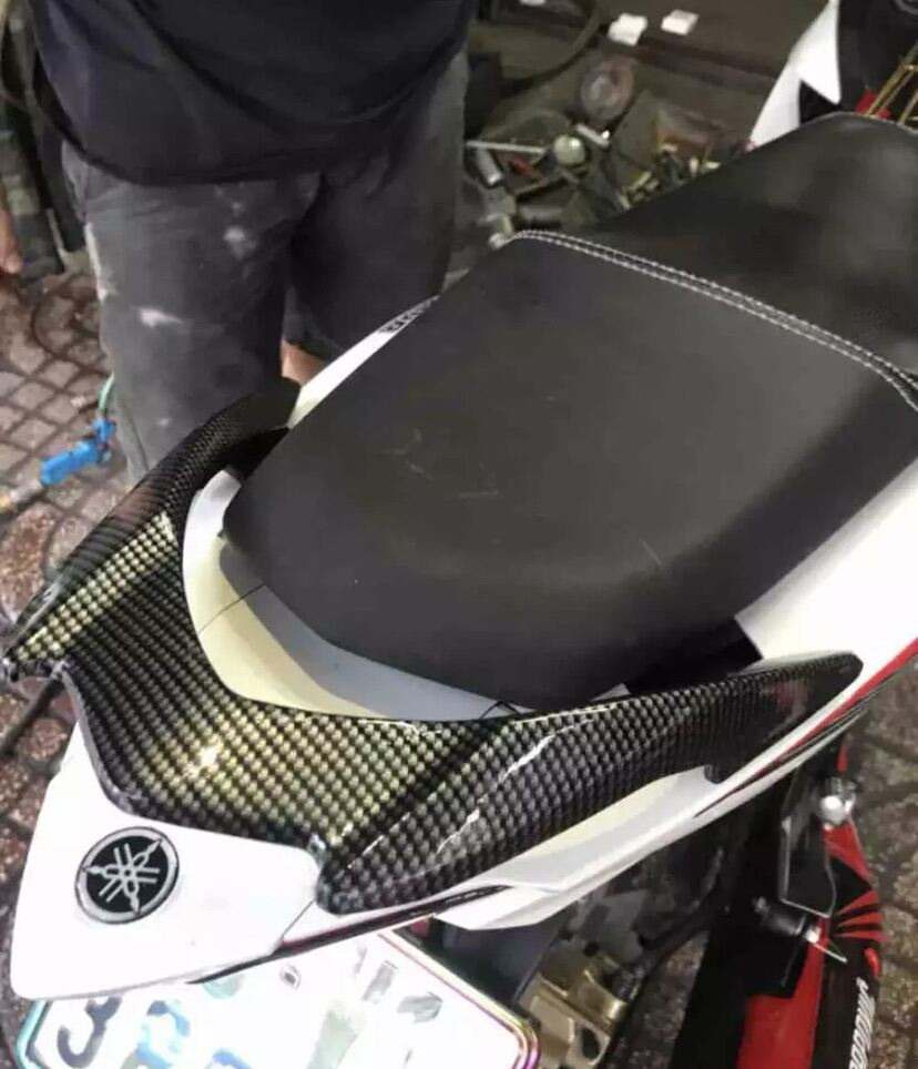Cảng tay dắt ex150 sơn carbon .