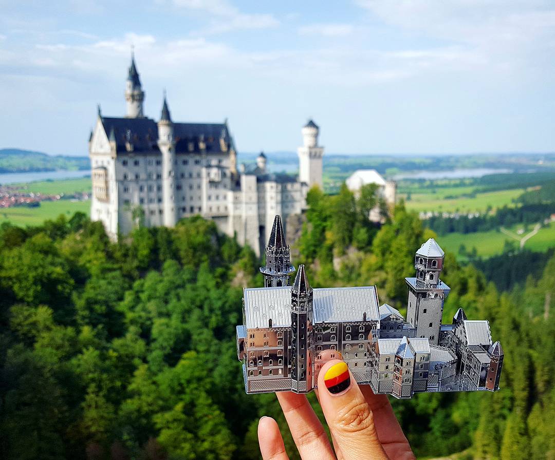 Mô Hình 3D Kim Loại Lắp Ráp Lâu Đài Neuschwanstein Đức [Chưa Lắp]