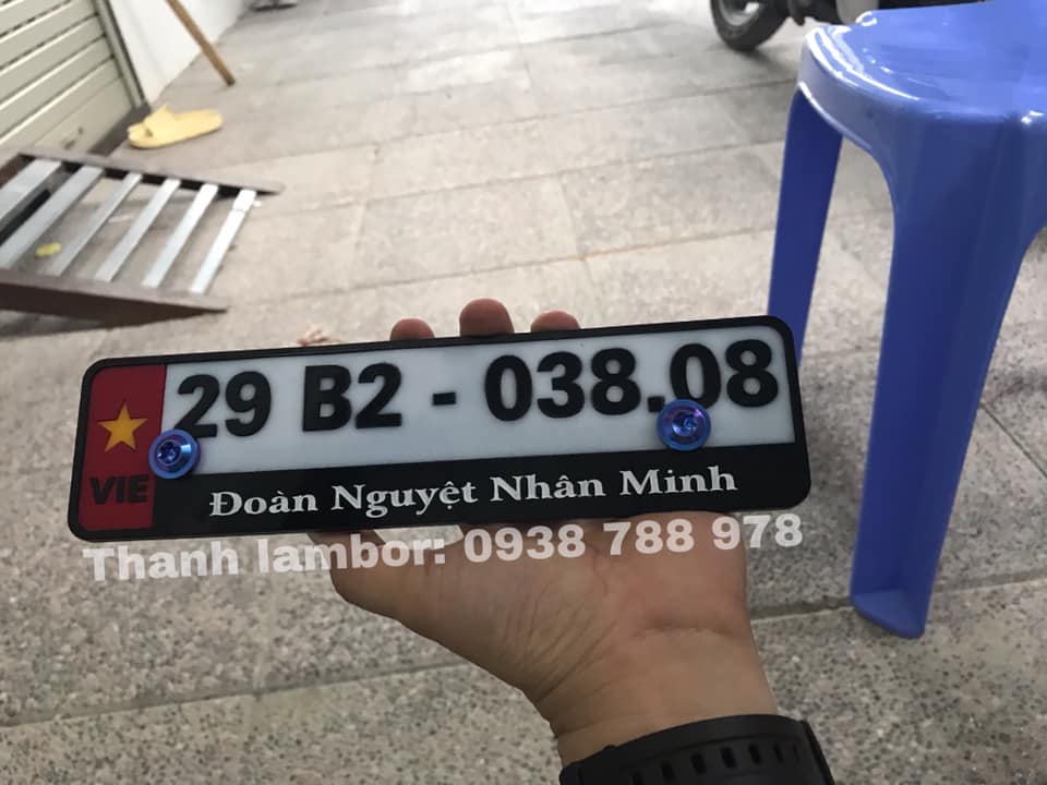 BIỂN SỐ MICA - MẪU LÁ CỜ