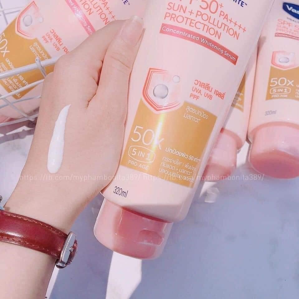 Combo dưỡng trắng vaseline 50x 320ml + bột kích trắng alpha arbutin thái lan