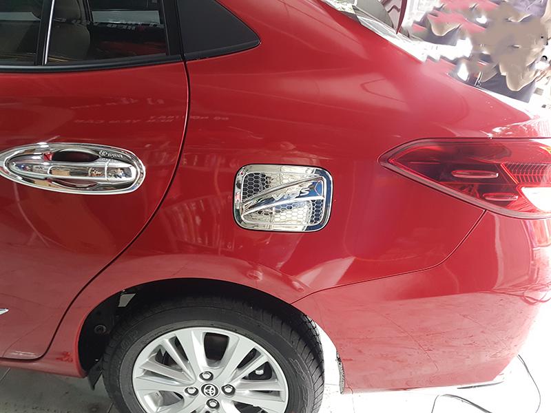ỐP NẮP XĂNG TOYOTA VIOS 2019 - 2022 nhựa mạ crom cao cấp