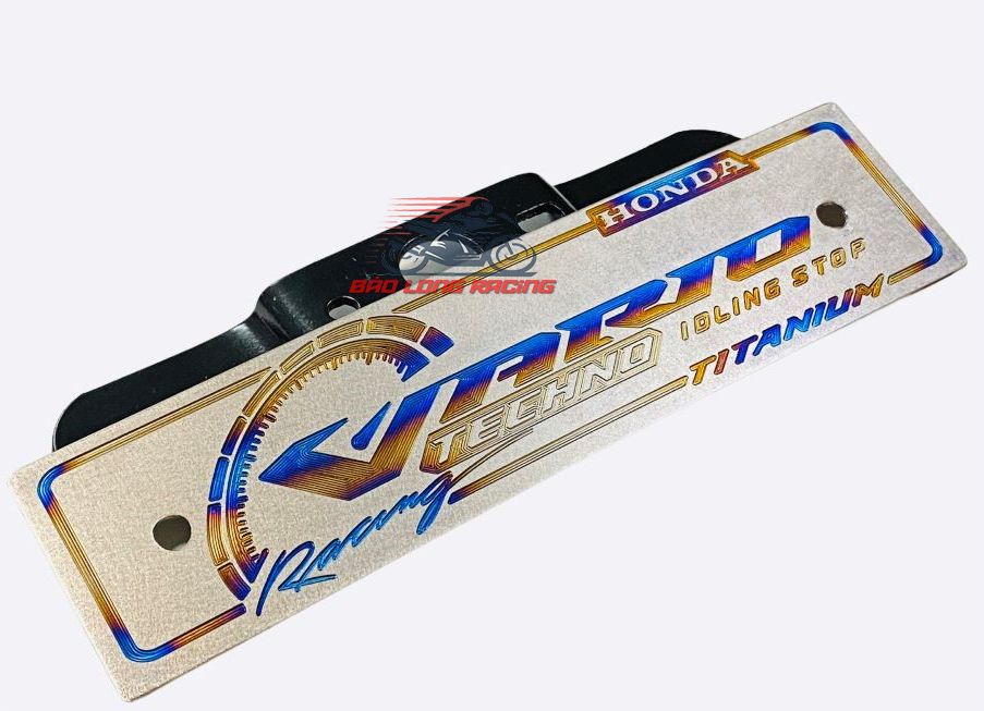 Bảng tên TITANIUM Xịn + 2 ốc TITANIUM GR5 dành cho Vario