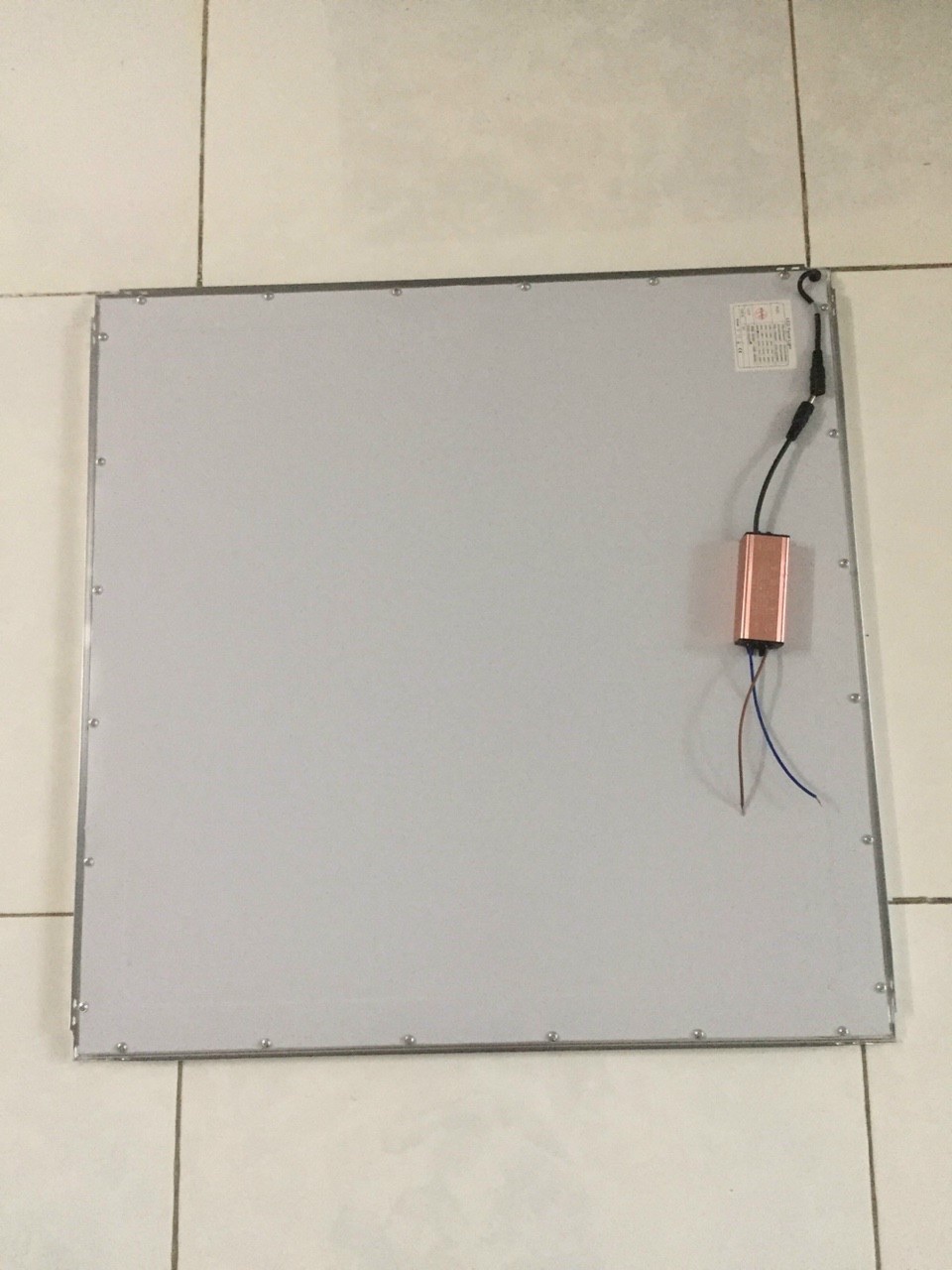 Đèn tấm ốp trần 600 x 600mm (48W)