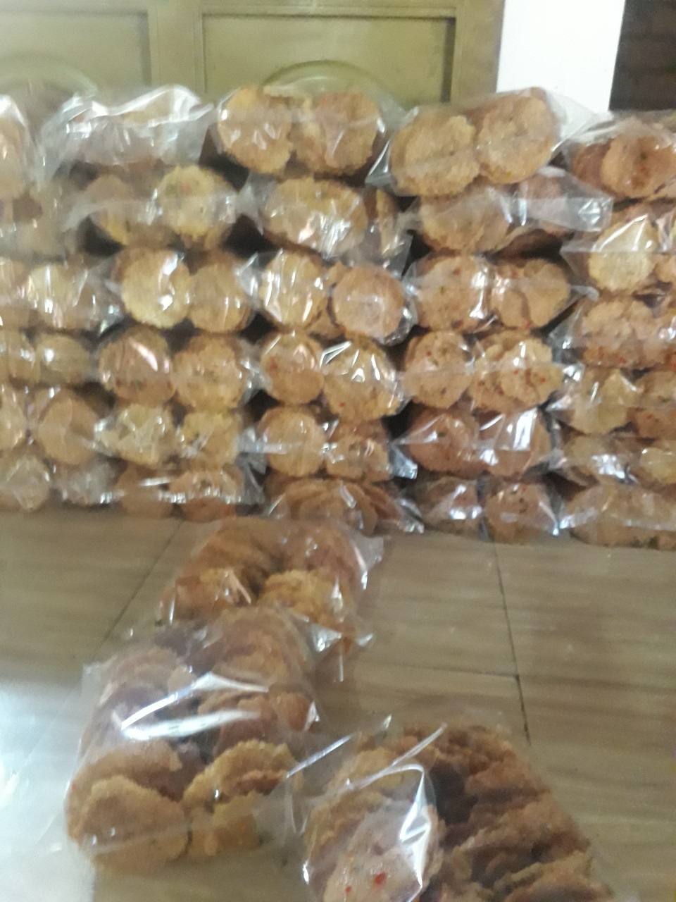 2kg cơm cháy bể loại đặc biệt