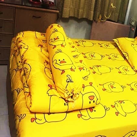VỎ GỐI ÔM 35 X 100 CM MẪU VỊT VÀNG MỚI