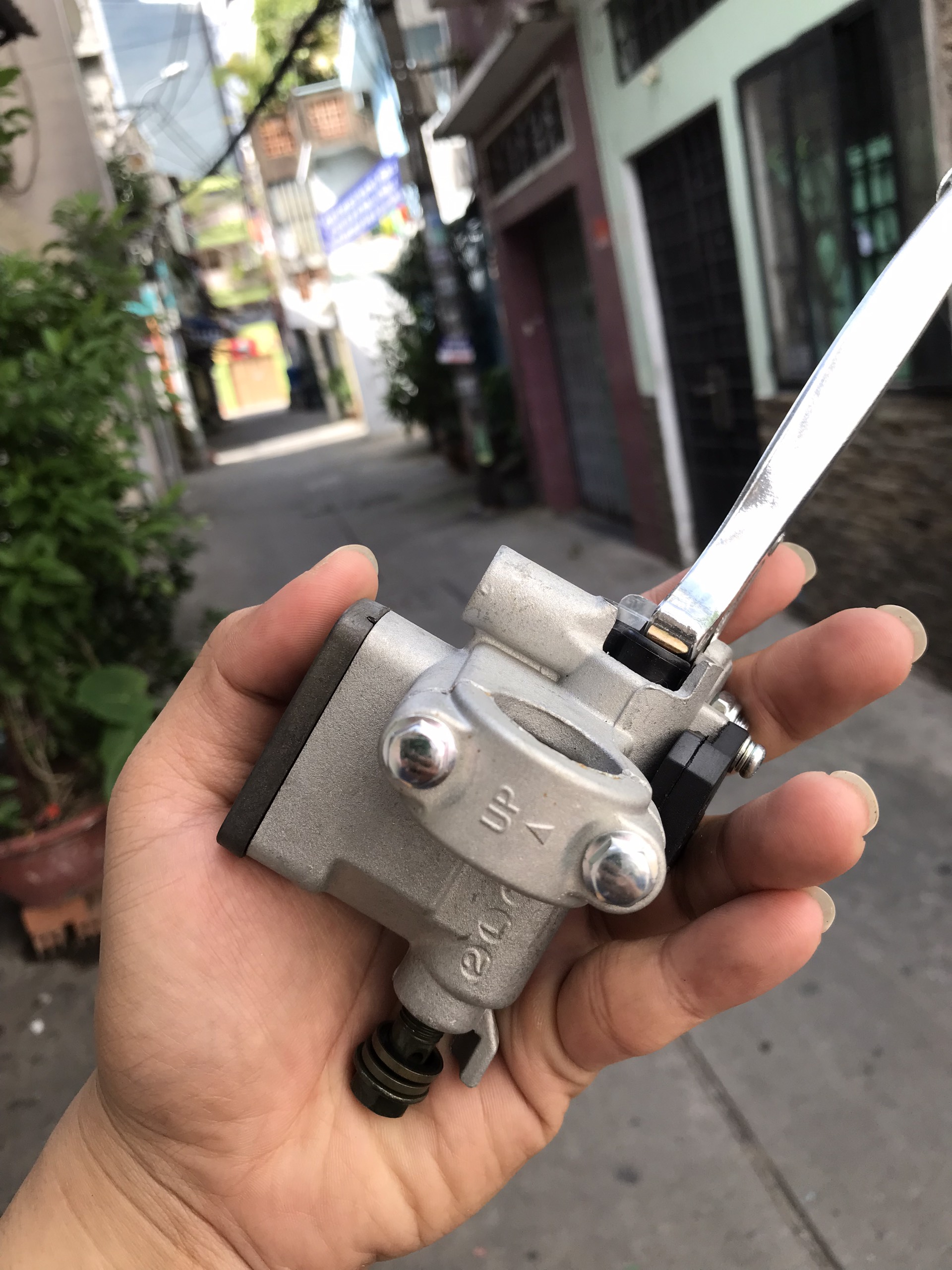 Tay thắng Wave S110, Tay thắng dầu Wave S110
