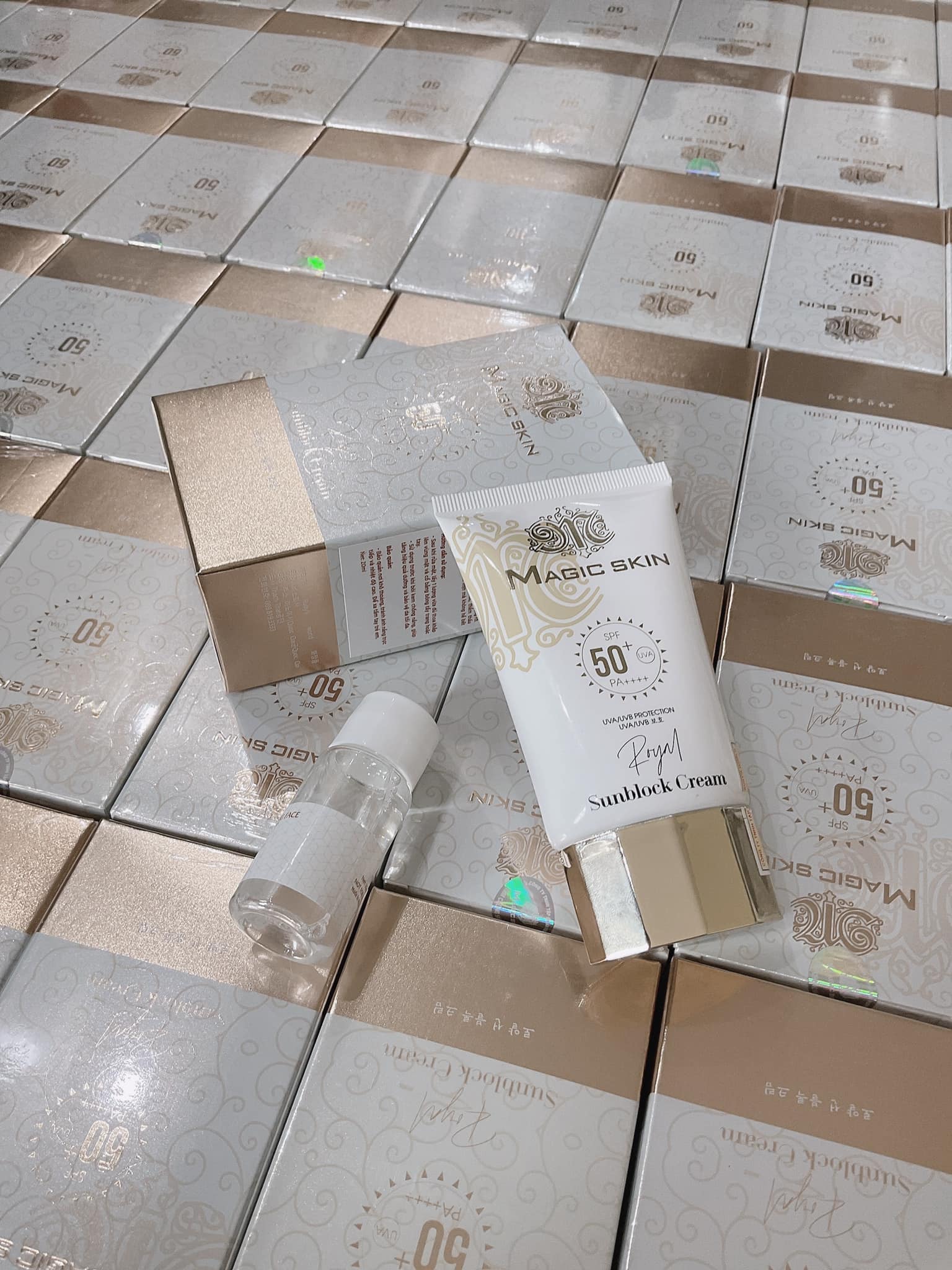 Kem chống nắng thảo dược Magic skin