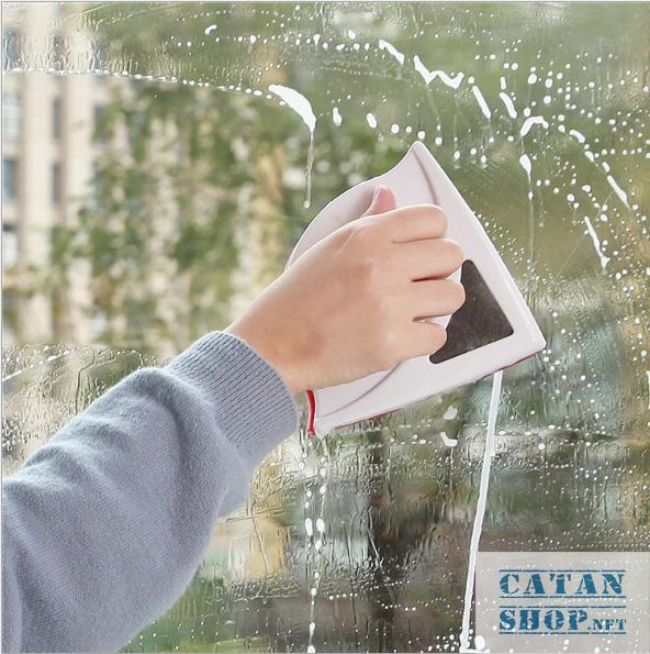 [HCM]Dụng cụ lau kính 2 mặt hít nam châm tam giác dụng cụ vệ sinh lau của kiếng chung cư Sử dụng lực hút nam châm cực mạnh giúp bạn vệ sinh cực tốt. GD209-RKTamGiac