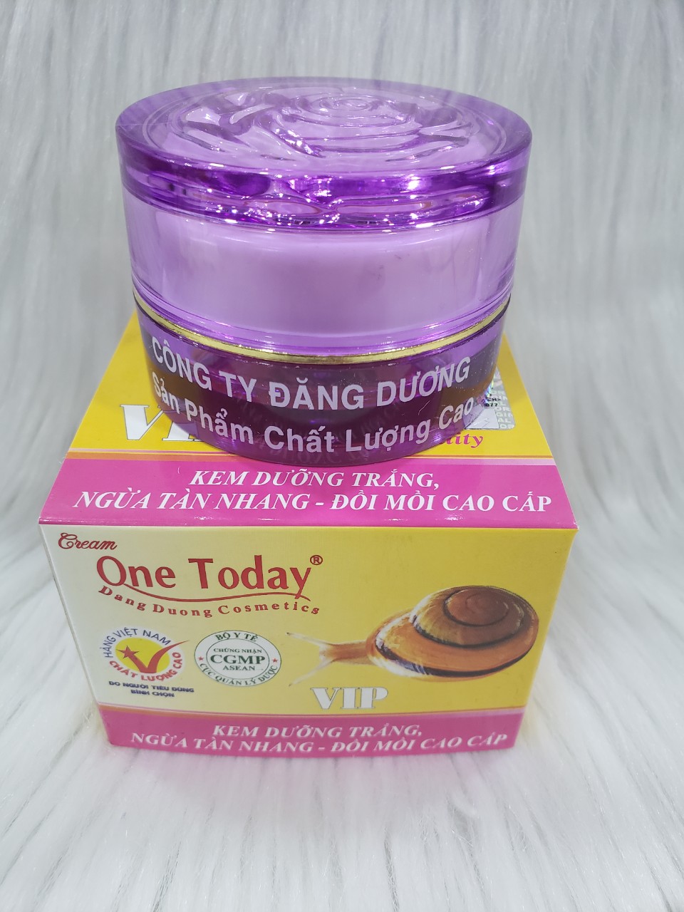 KEM TRẮNG DA NGỪA TÀN NHANG ĐỒI MỒI ONE TODAY HỦ LỚN 15G