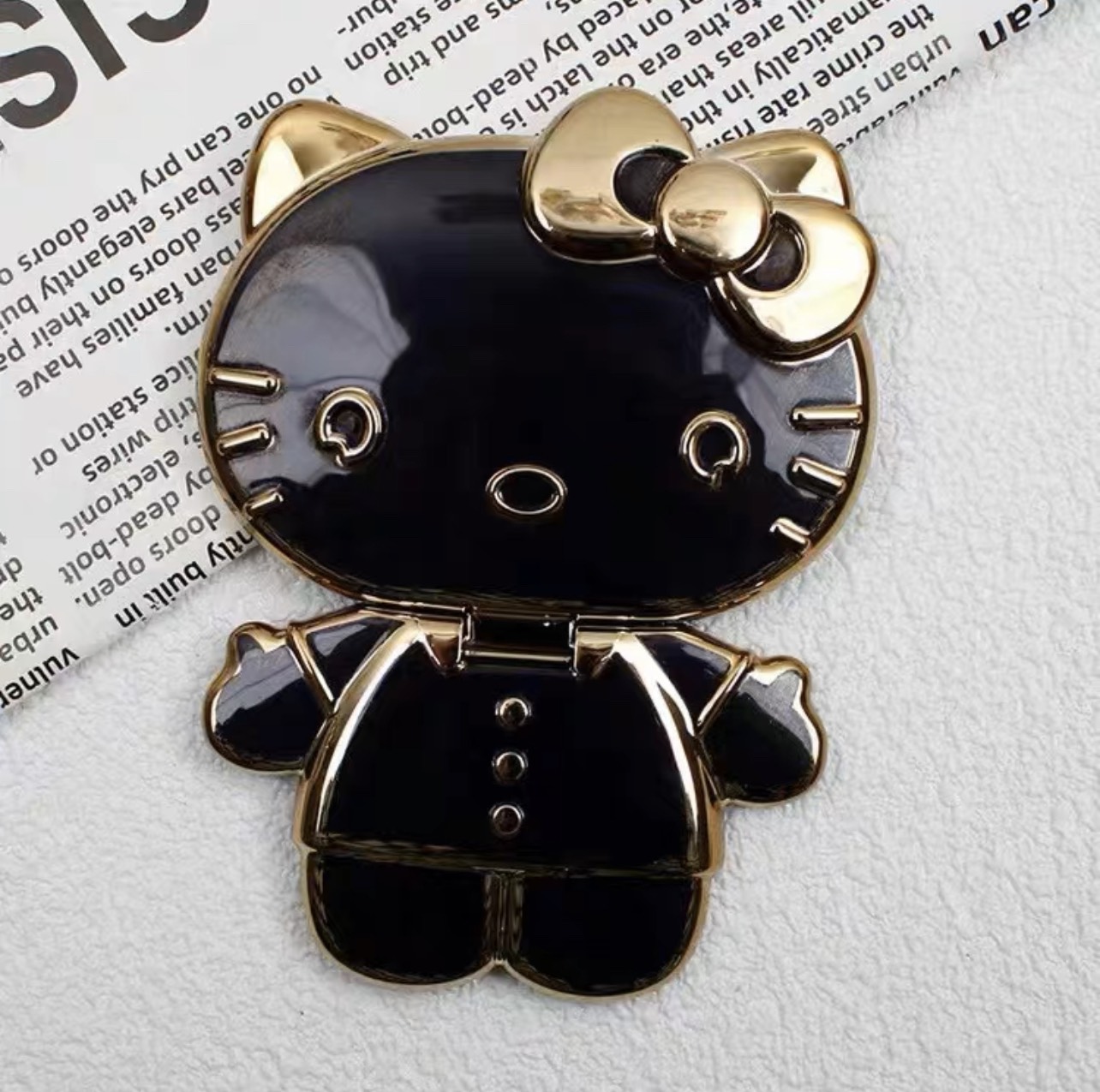 Giá đỡ kèm gương Hello Kitty